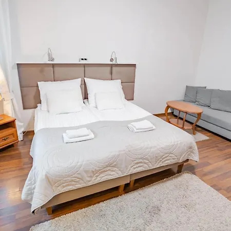 Aparthotel Velvet
